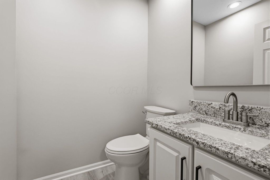 Photo of 5145 Vinings Boulevard B #B, Dublin, OH 43016 (MLS # 226004645)