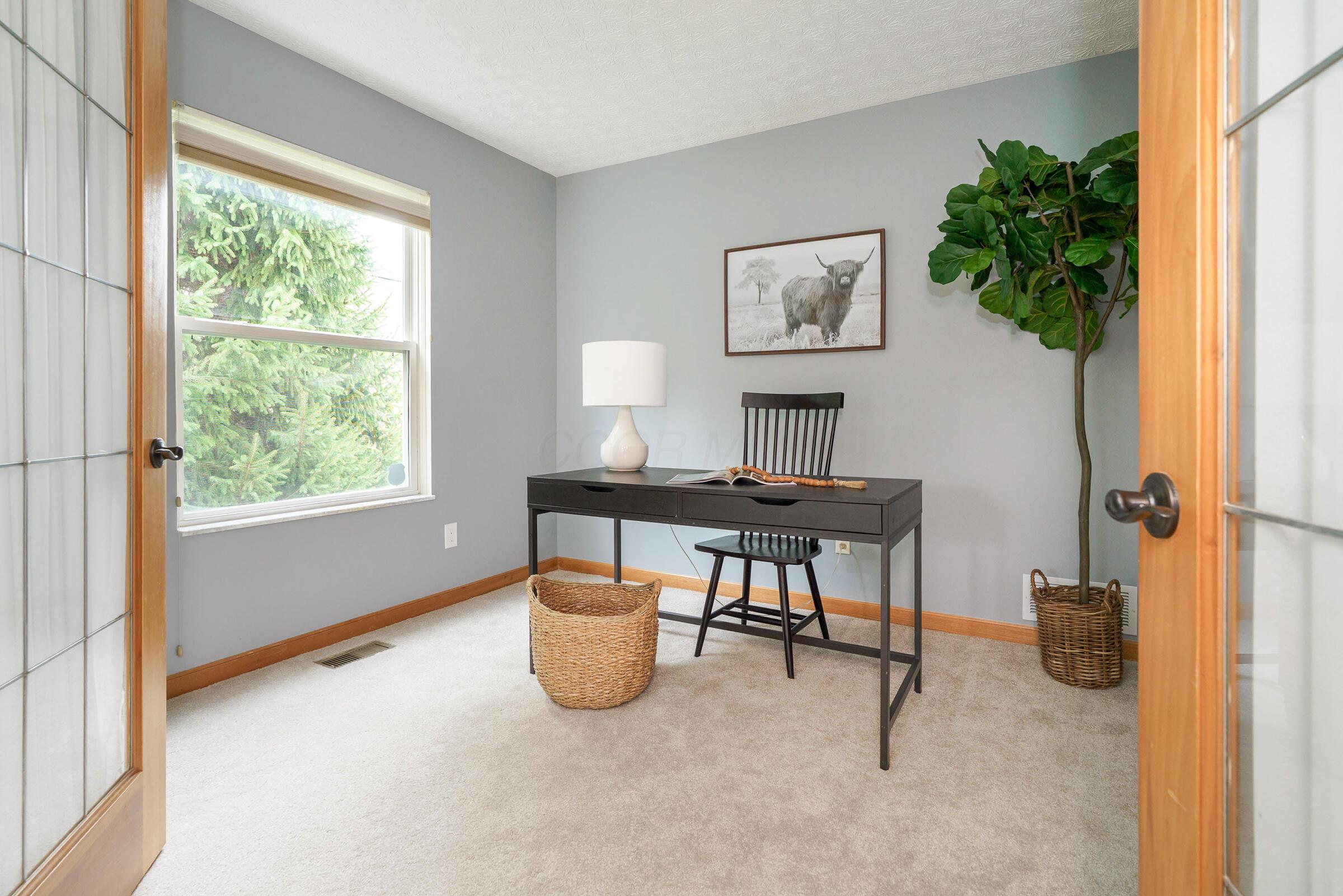 6402 Fayborough Court, Dublin, Ohio image 19