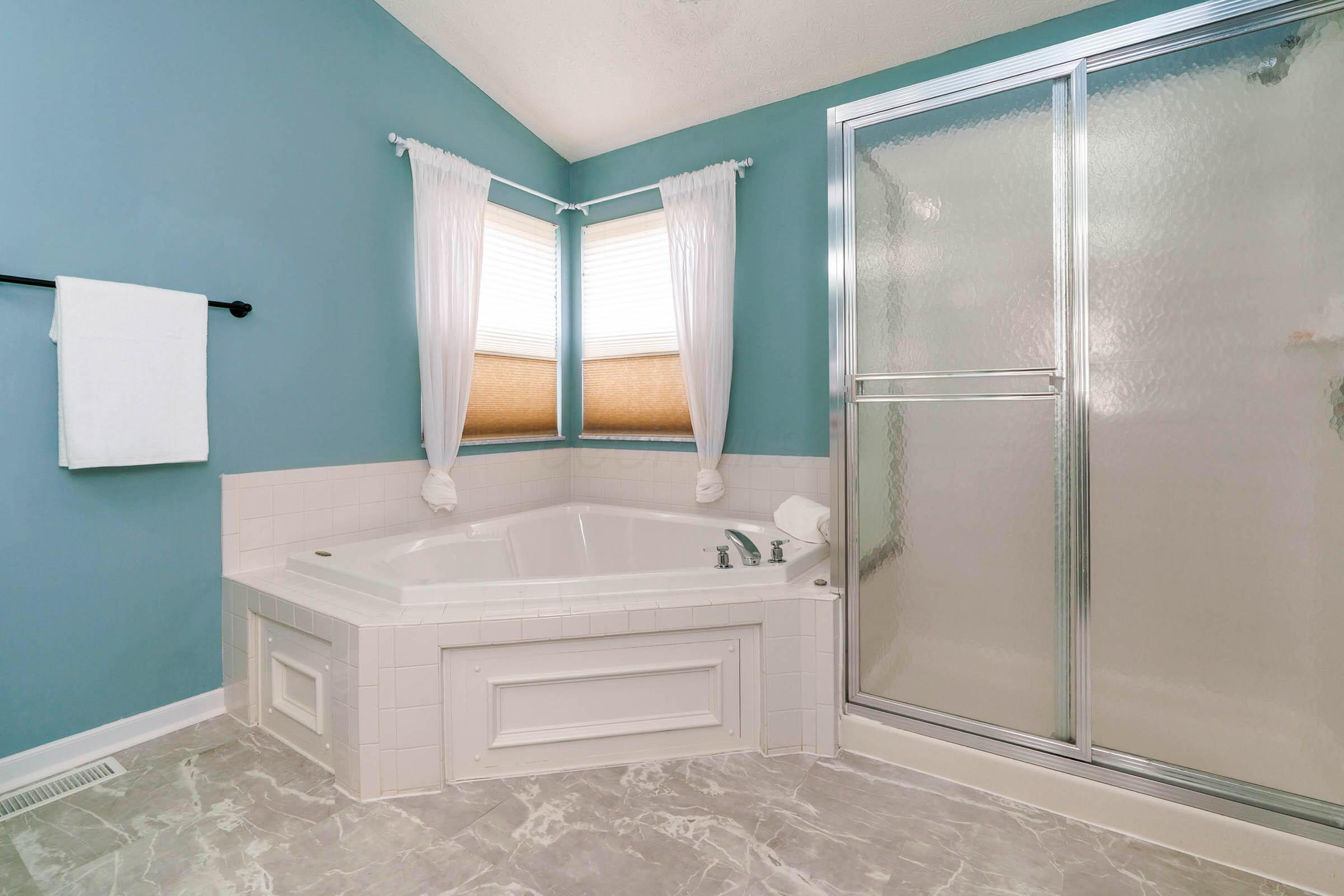 6402 Fayborough Court, Dublin, Ohio image 26