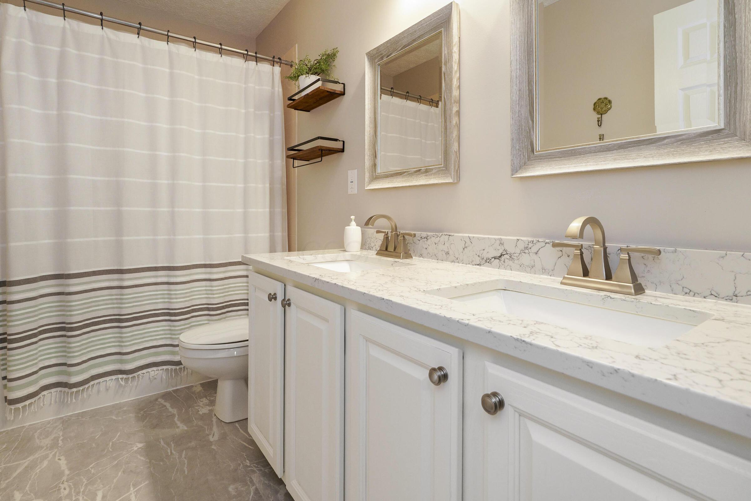 6402 Fayborough Court, Dublin, Ohio image 29