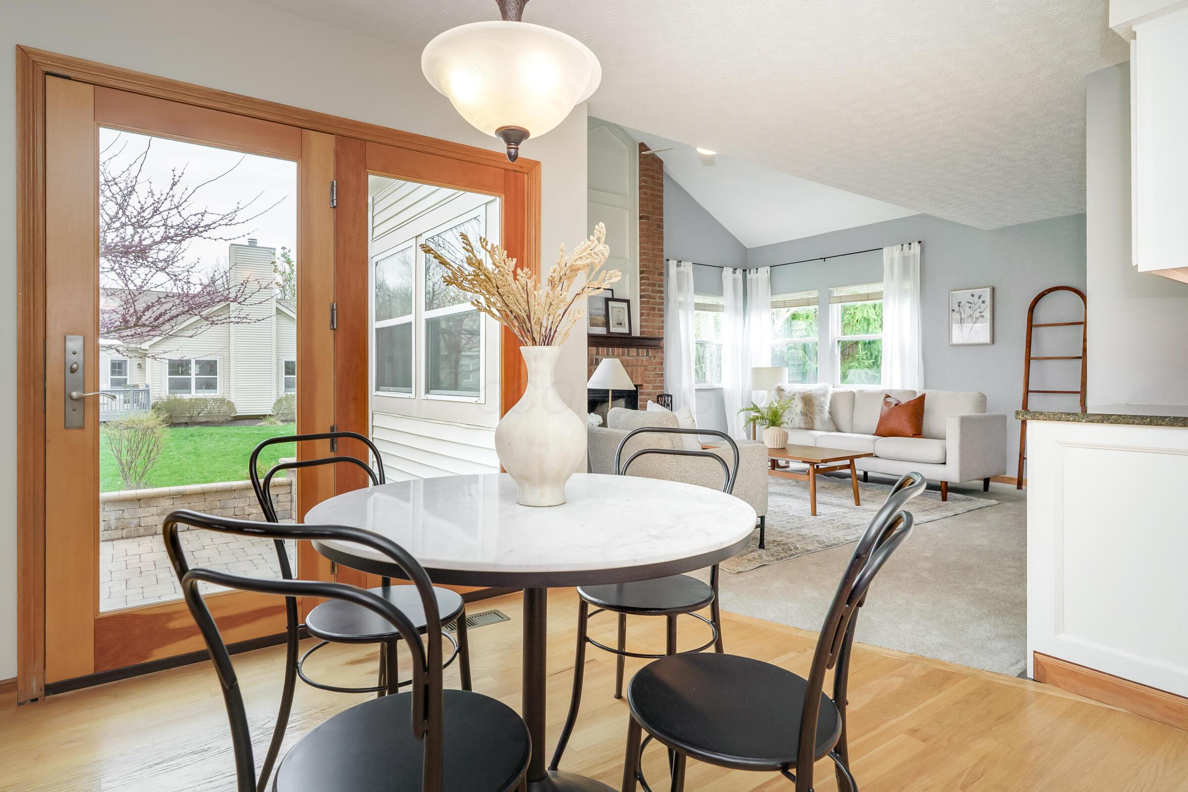 6402 Fayborough Court, Dublin, Ohio image 13