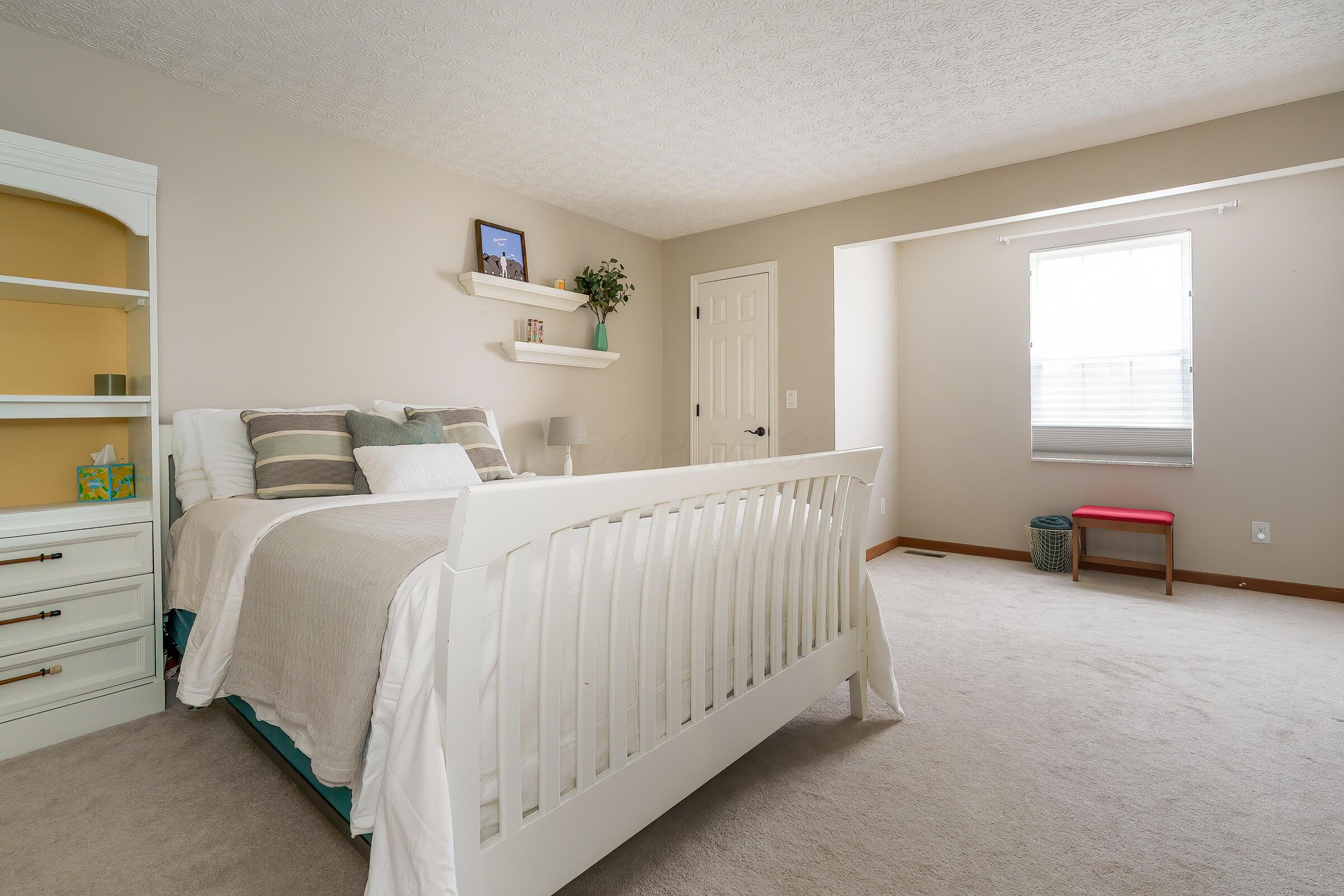 6402 Fayborough Court, Dublin, Ohio image 27
