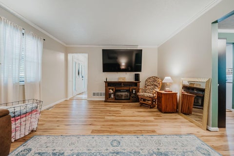 Tiny photo for 346 Chris Court, Chillicothe, OH 45601 (MLS # 226034278)