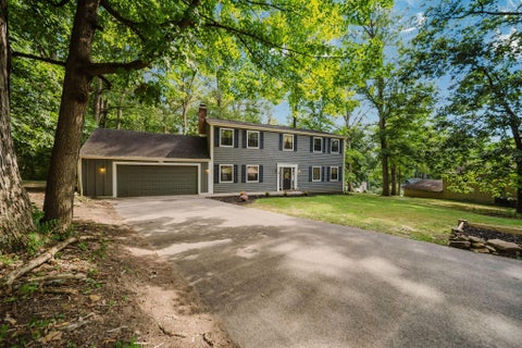 Tiny photo for 346 Chris Court, Chillicothe, OH 45601 (MLS # 226034278)