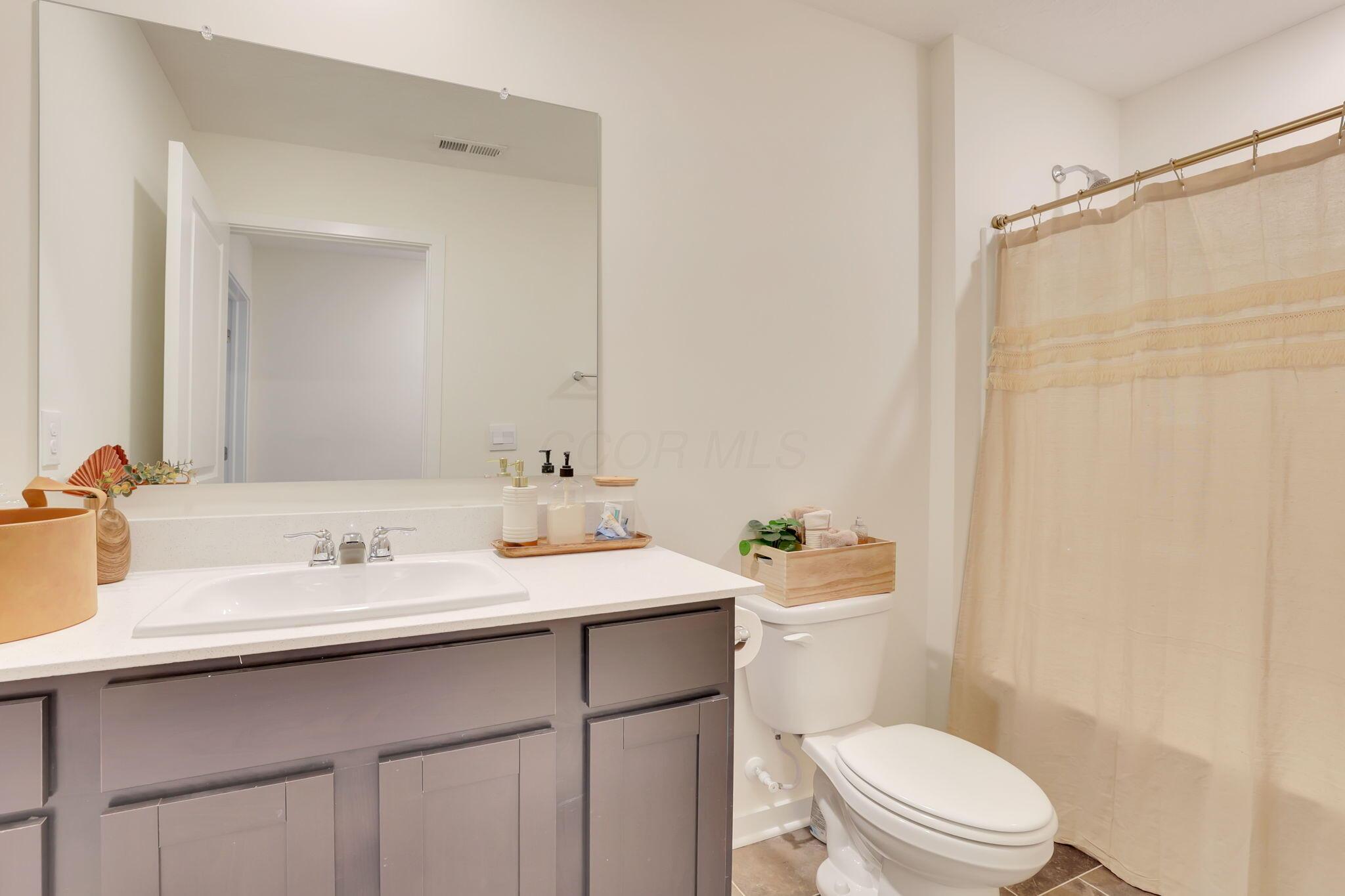 3051 Lamptonridge Drive, Columbus, Ohio image 46