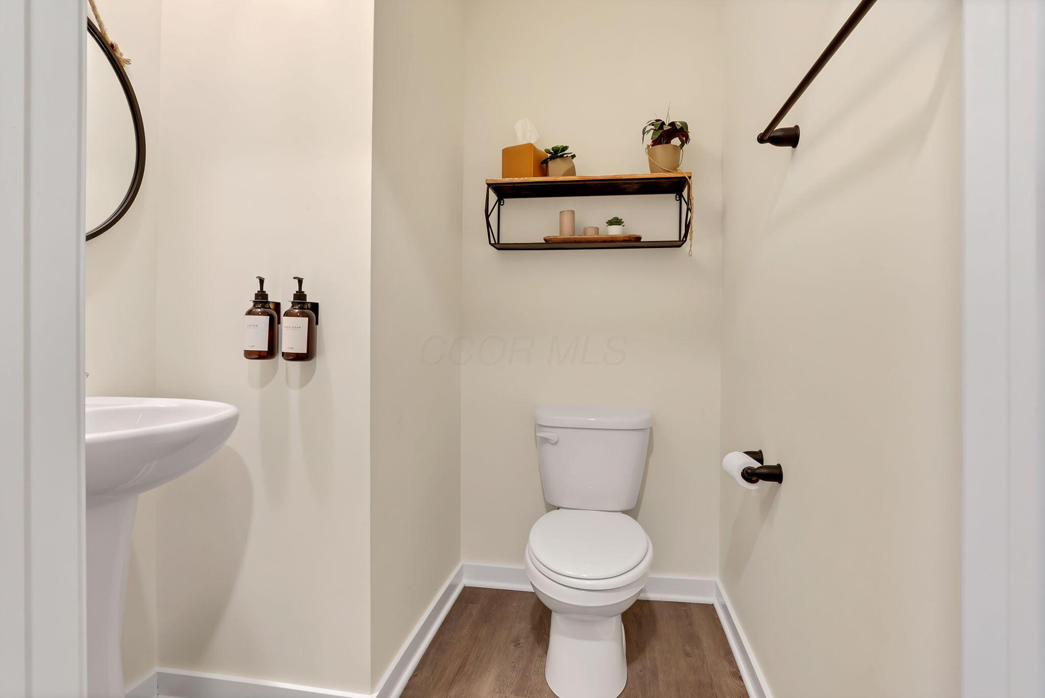 3051 Lamptonridge Drive, Columbus, Ohio image 12