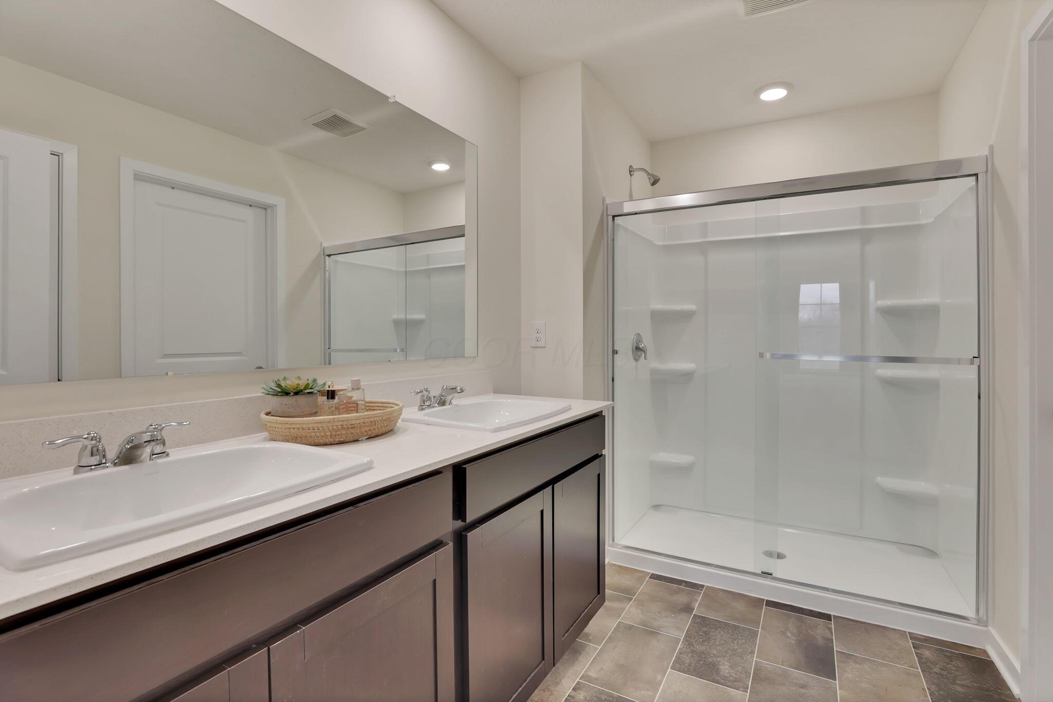 3051 Lamptonridge Drive, Columbus, Ohio image 37