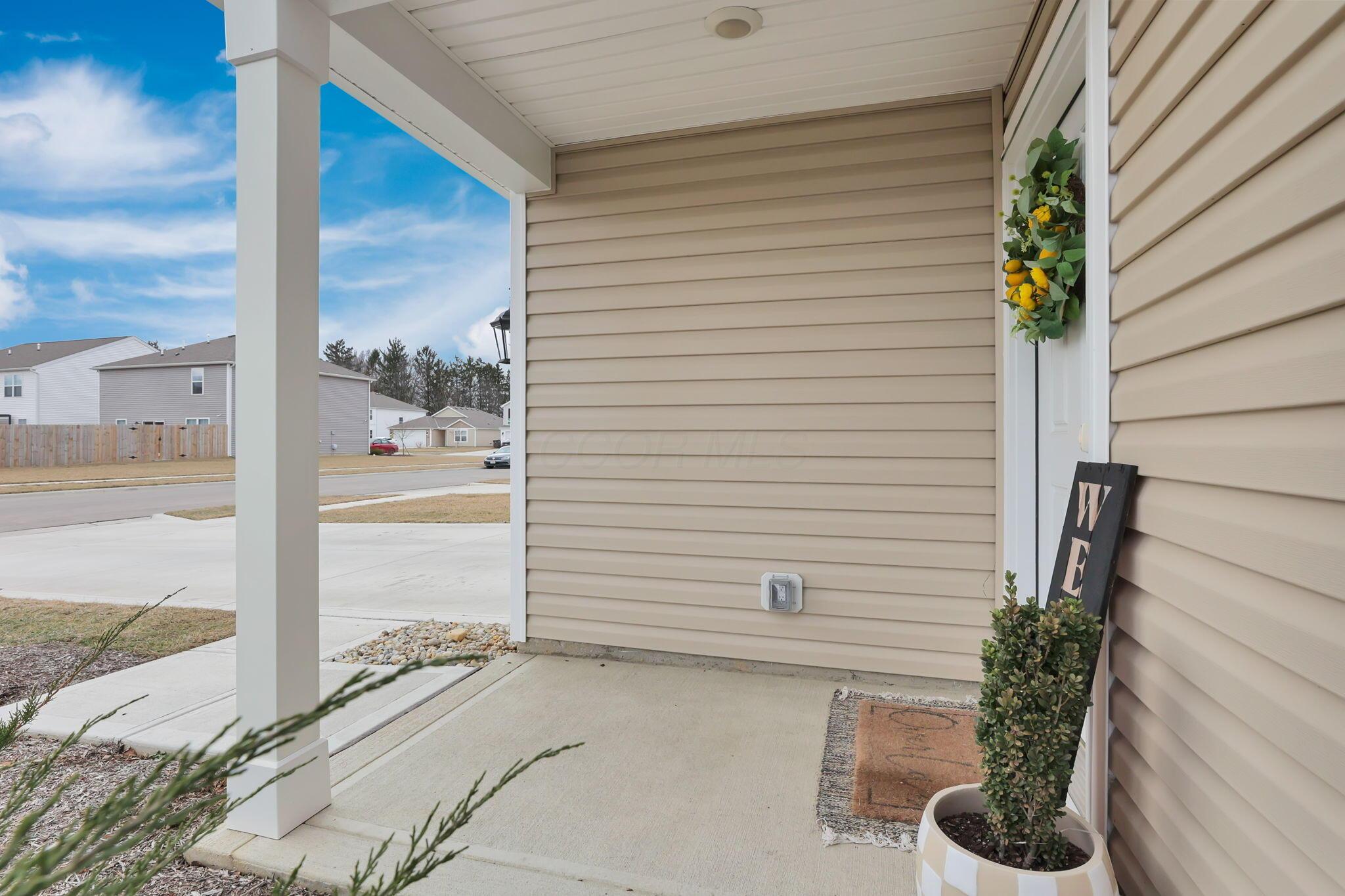 3051 Lamptonridge Drive, Columbus, Ohio image 4