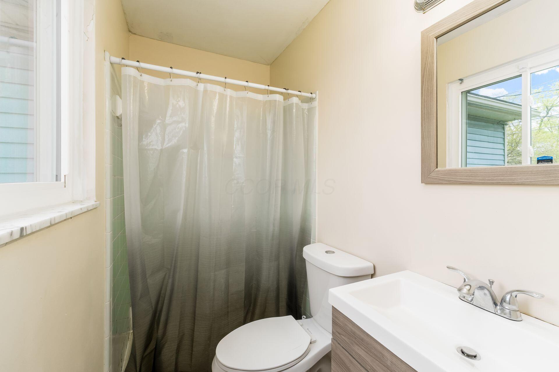 2594 Hubbell Road, Columbus, Ohio image 19