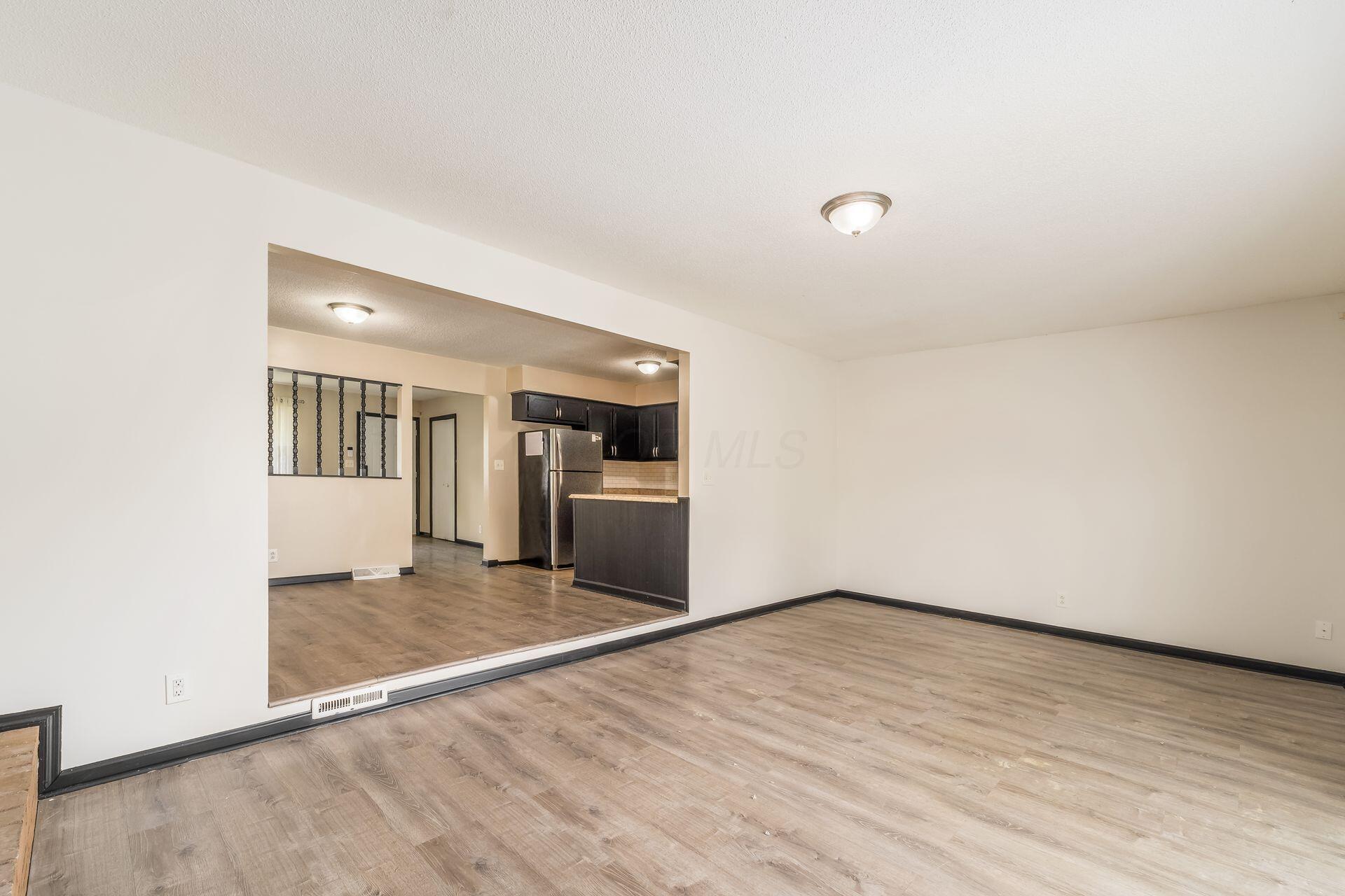 2594 Hubbell Road, Columbus, Ohio image 12