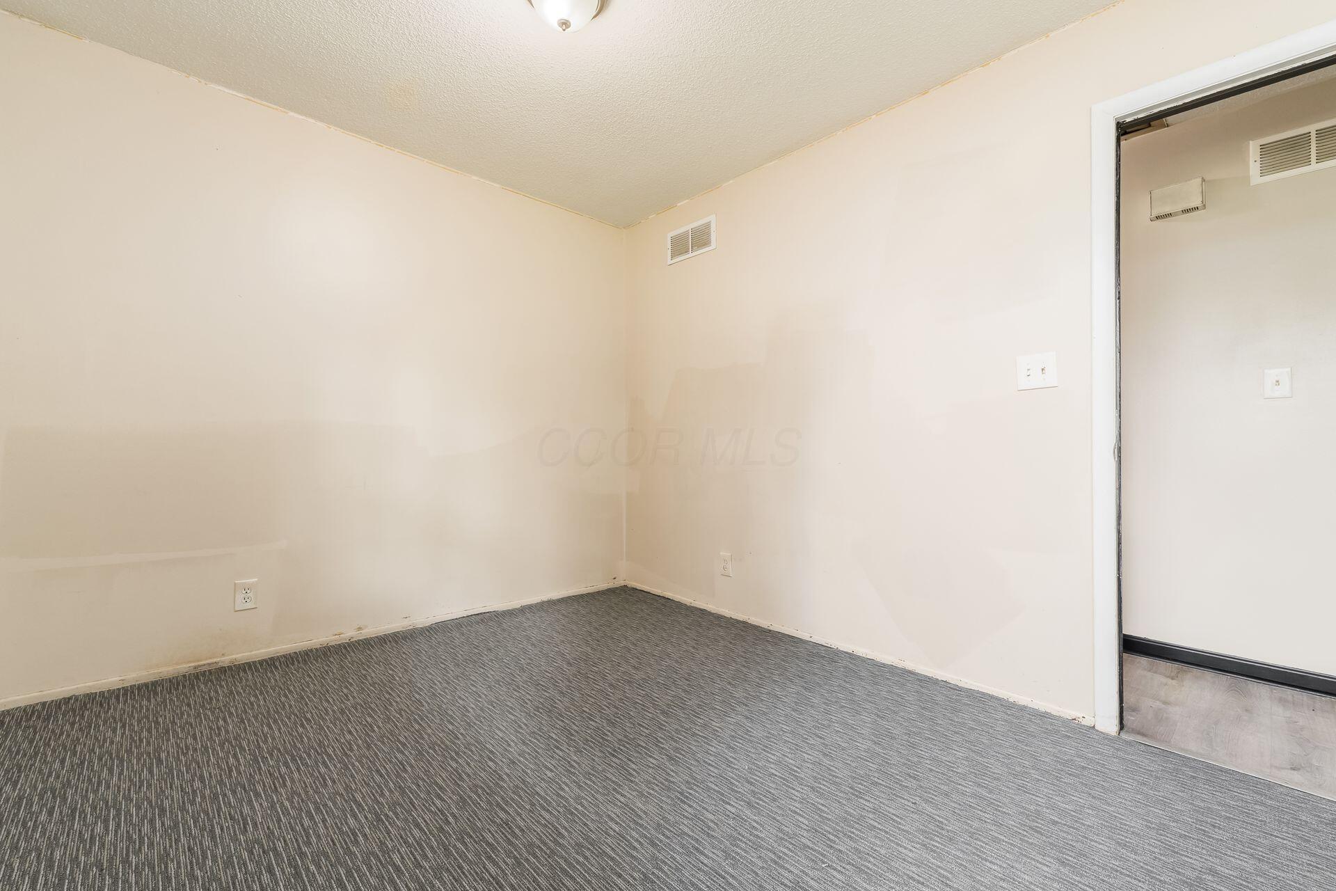 2594 Hubbell Road, Columbus, Ohio image 21