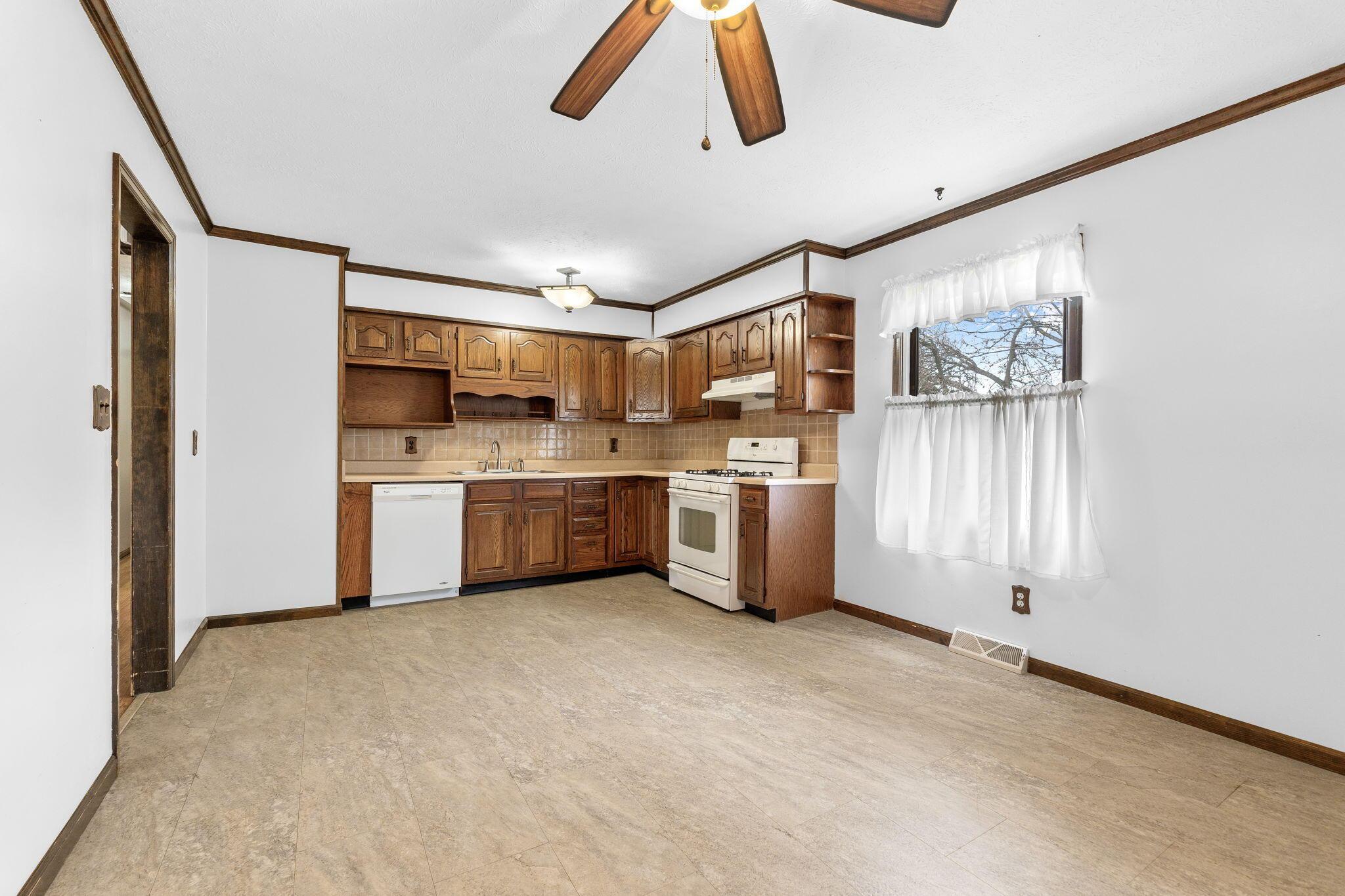 17541 Ringgold Northern Road, Circleville, Ohio image 13