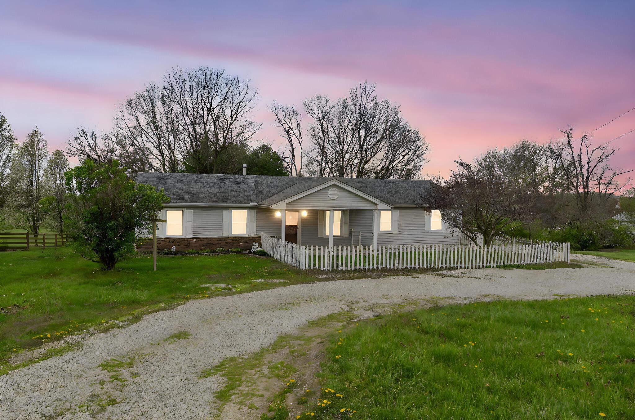 17541 Ringgold Northern Road, Circleville, Ohio image 2