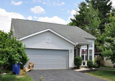 Photo of 3632 Motts Place Court, Canal Winchester, OH 43110 (MLS # 225044962)