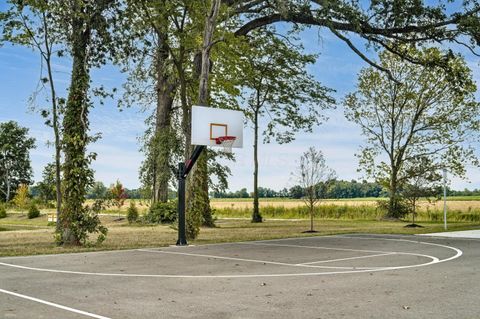 Tiny photo for 5 Walnut Mill Way, Ashville, OH 43103 (MLS # 226003112)