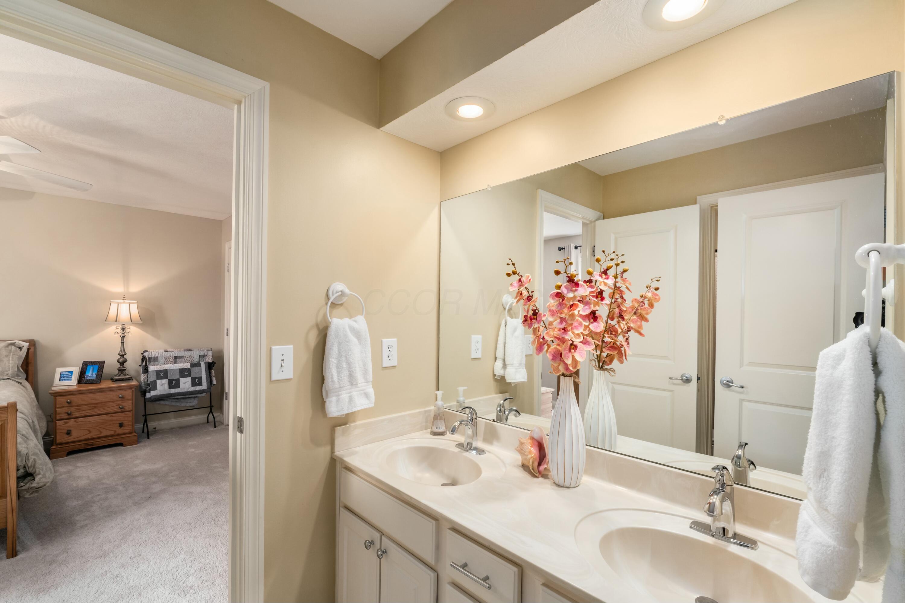13482 Canyon Lane, Pickerington, Ohio image 38