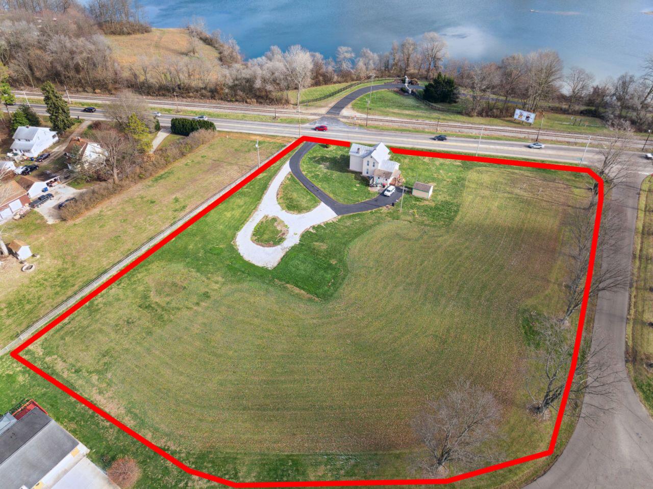 1821 Mount Vernon Road, Newark, Ohio image 2