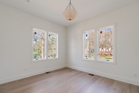 Tiny photo for 2681 Lane Road, Columbus, OH 43220 (MLS # 225039588)