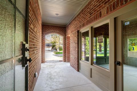 Tiny photo for 2681 Lane Road, Columbus, OH 43220 (MLS # 225039588)