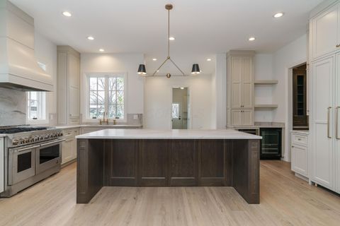 Photo of 2681 Lane Road, Columbus, OH 43220 (MLS # 225039588)