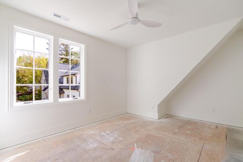 Tiny photo for 2681 Lane Road, Columbus, OH 43220 (MLS # 225039588)