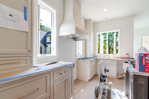 Tiny photo for 2681 Lane Road, Columbus, OH 43220 (MLS # 225039588)