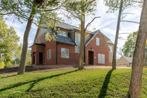 Photo of 2681 Lane Road, Columbus, OH 43220 (MLS # 225039588)