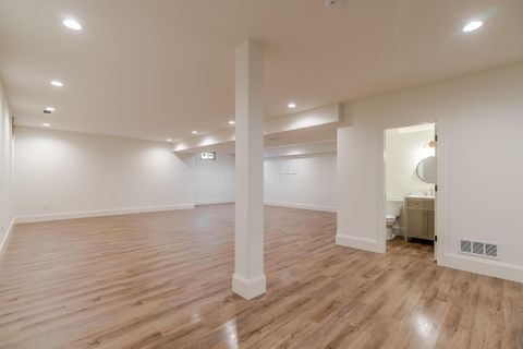 Tiny photo for 2681 Lane Road, Columbus, OH 43220 (MLS # 225039588)