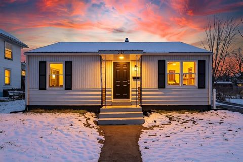 Photo of 2182 Homewood Avenue, Columbus, OH 43223 (MLS # 226006134)