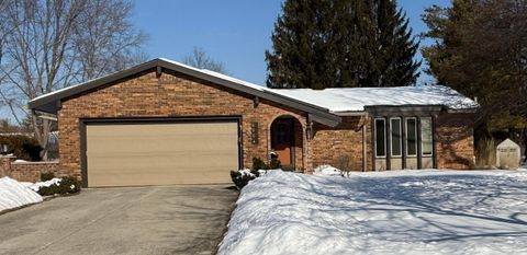 Photo of 6904 Clydeway Court, Worthington, OH 43085 (MLS # 226003842)