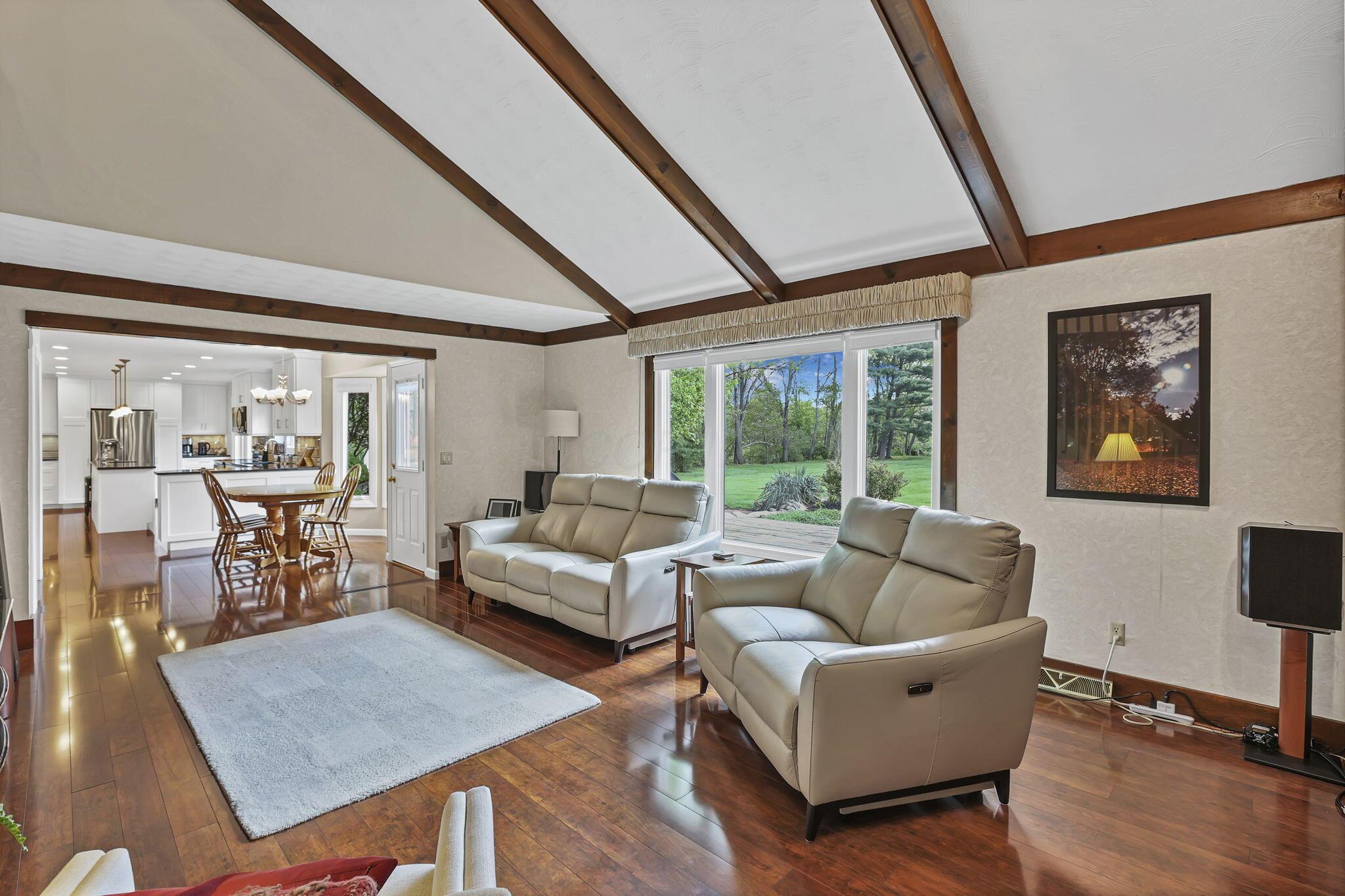 833 Bluffway Drive, Columbus, Ohio image 20