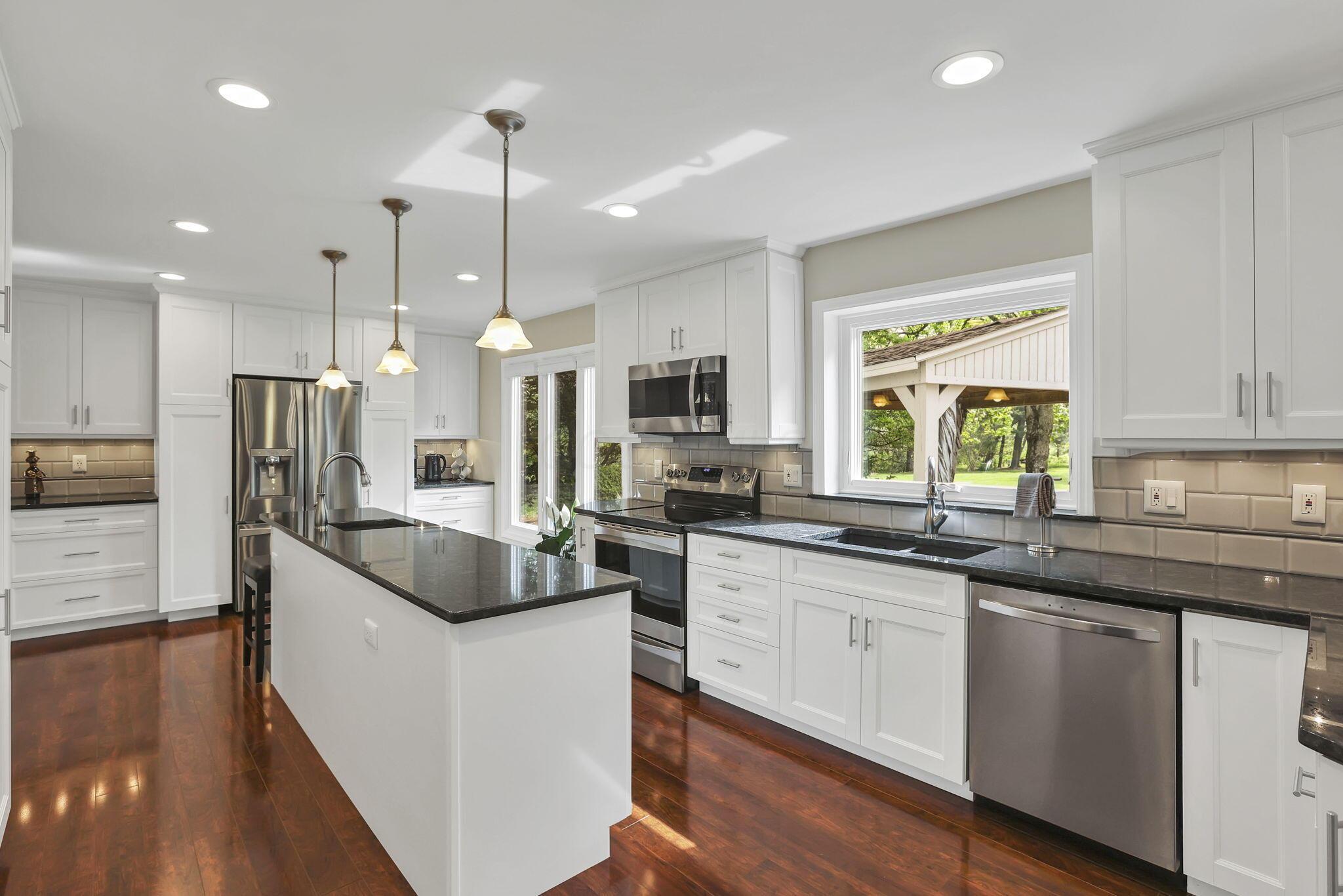 833 Bluffway Drive, Columbus, Ohio image 10