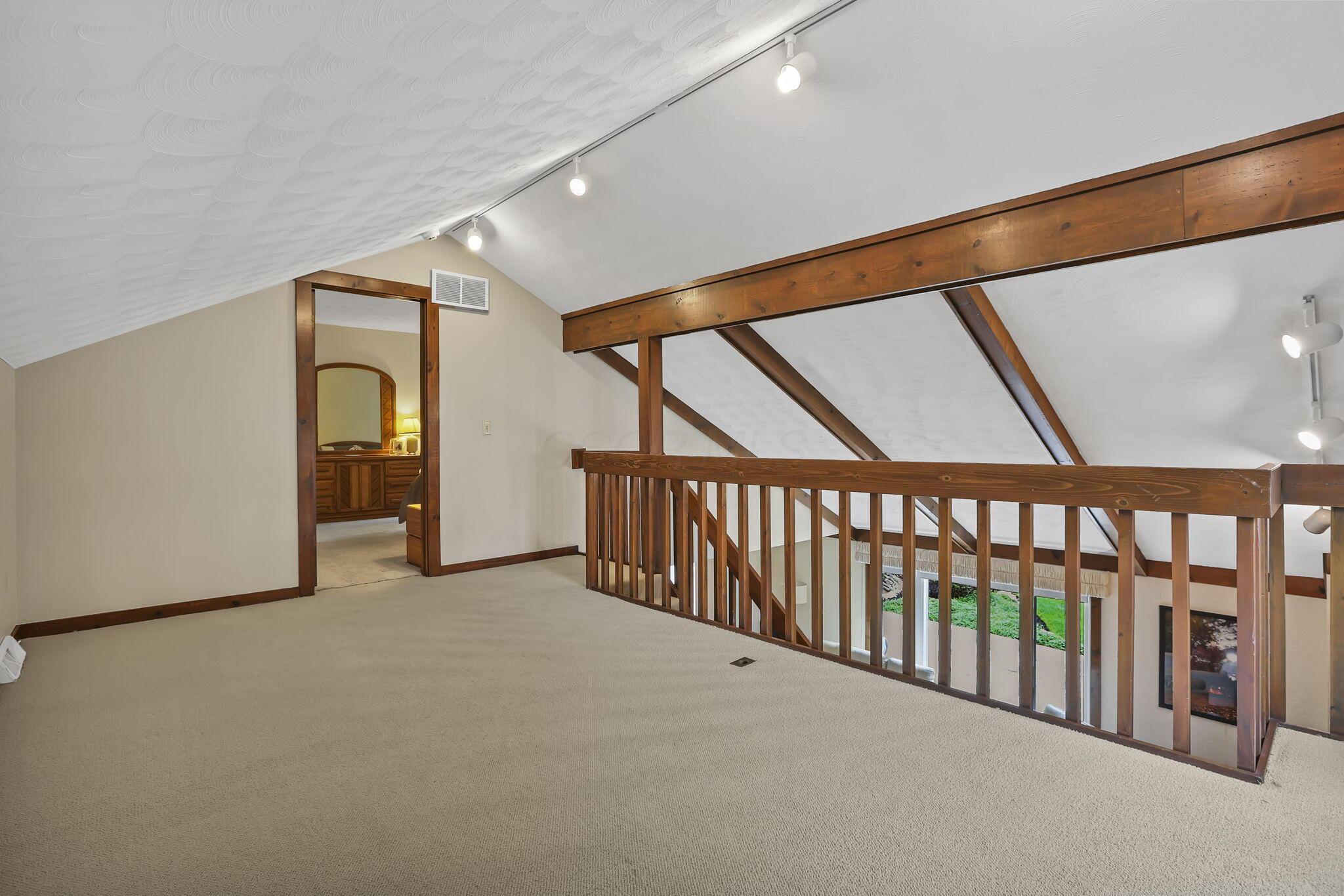 833 Bluffway Drive, Columbus, Ohio image 32