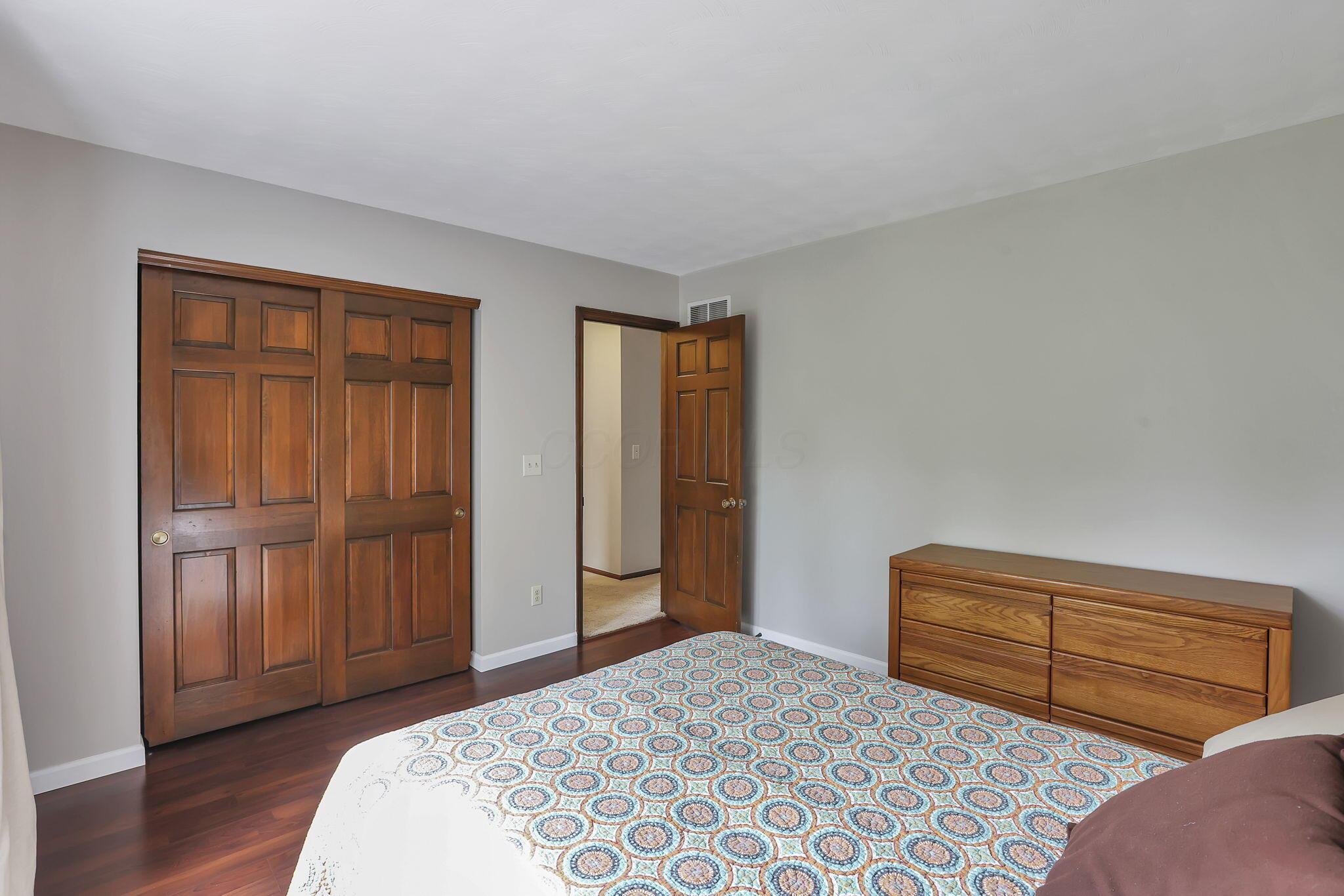 833 Bluffway Drive, Columbus, Ohio image 37