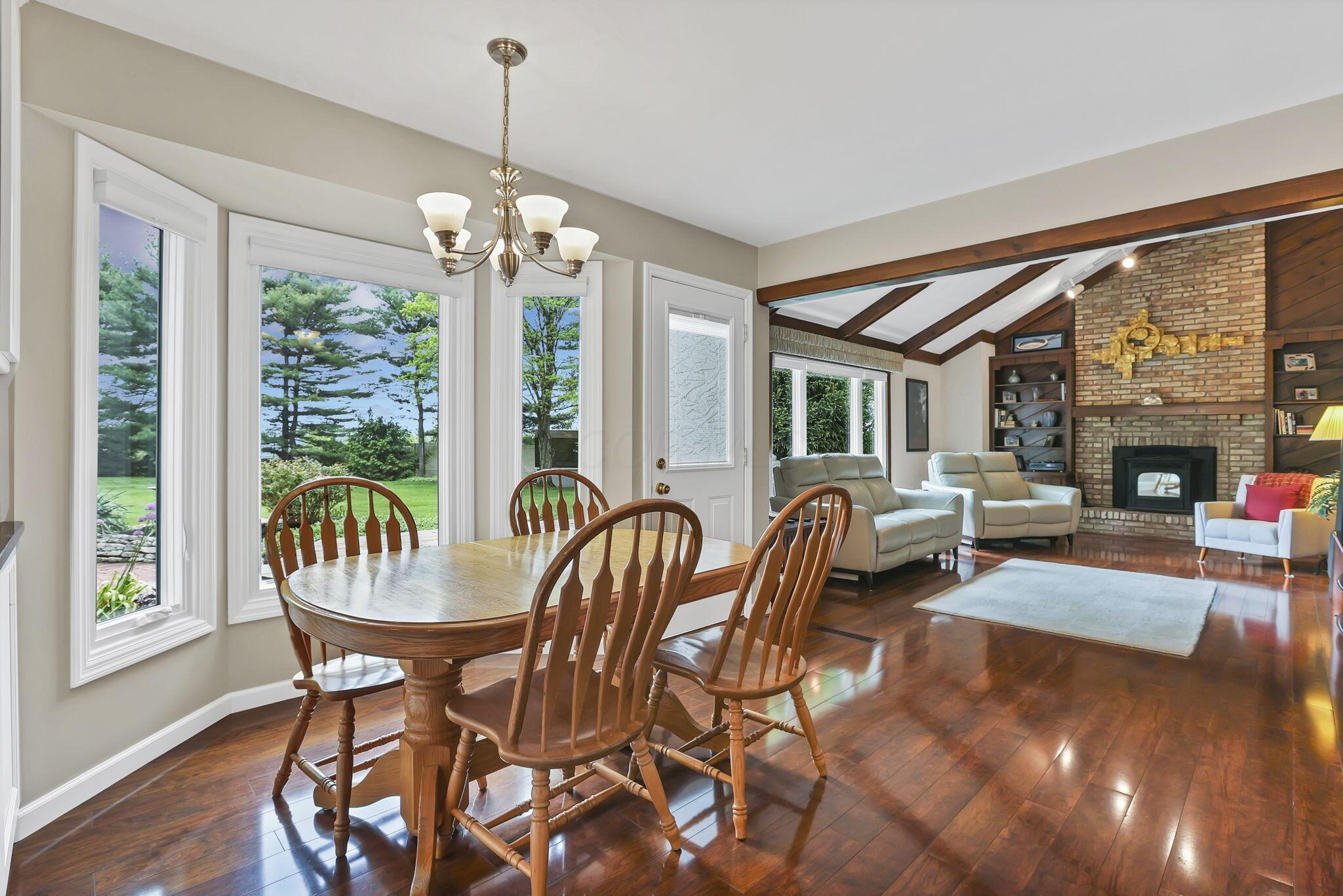 833 Bluffway Drive, Columbus, Ohio image 16