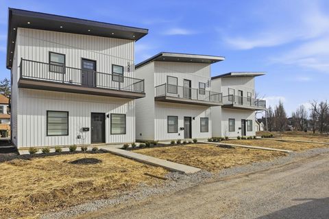 Tiny photo for 932 Wagner Street, Columbus, OH 43206 (MLS # 226002347)