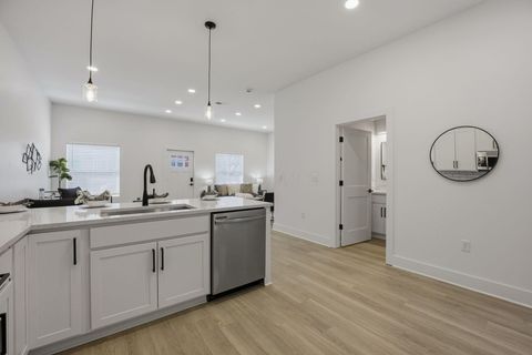 Tiny photo for 932 Wagner Street, Columbus, OH 43206 (MLS # 226002347)