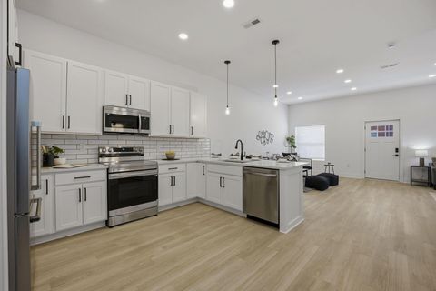 Tiny photo for 932 Wagner Street, Columbus, OH 43206 (MLS # 226002347)