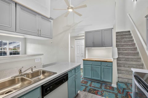 Tiny photo for 997 Kingsbury Court, Newark, OH 43055 (MLS # 226025921)