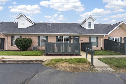 Photo of 997 Kingsbury Court, Newark, OH 43055 (MLS # 226025921)