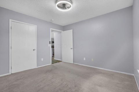 Tiny photo for 997 Kingsbury Court, Newark, OH 43055 (MLS # 226025921)