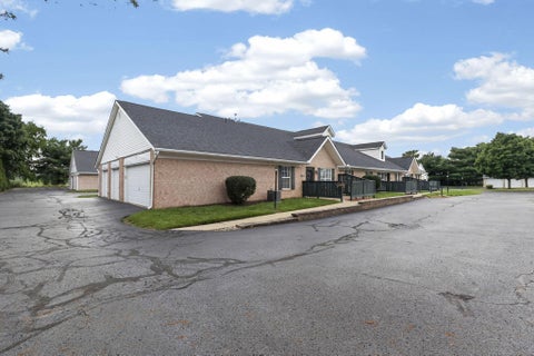Tiny photo for 997 Kingsbury Court, Newark, OH 43055 (MLS # 226025921)