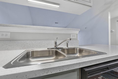 Tiny photo for 997 Kingsbury Court, Newark, OH 43055 (MLS # 226025921)