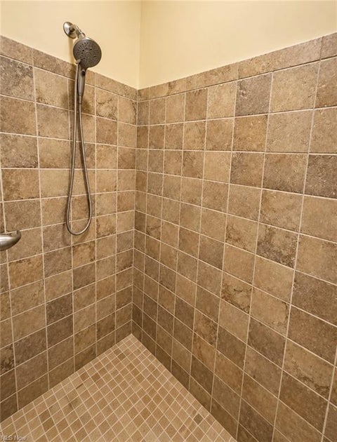 Tiny photo for 5489 Welbourne Place 2 #2, New Albany, OH 43054 (MLS # 226036694)