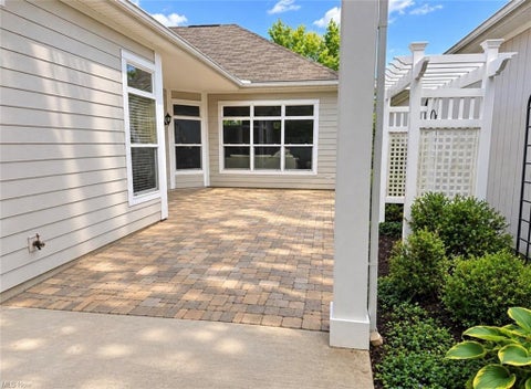 Tiny photo for 5489 Welbourne Place 2 #2, New Albany, OH 43054 (MLS # 226036694)
