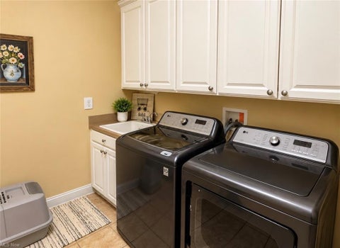 Tiny photo for 5489 Welbourne Place 2 #2, New Albany, OH 43054 (MLS # 226036694)