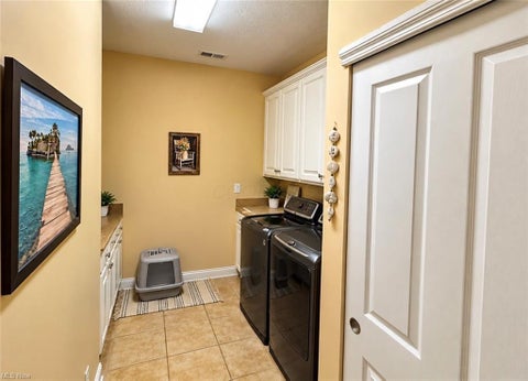 Tiny photo for 5489 Welbourne Place 2 #2, New Albany, OH 43054 (MLS # 226036694)