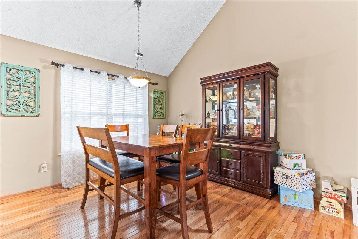 7433 Bunker Ridge Court, Blacklick, Ohio image 6