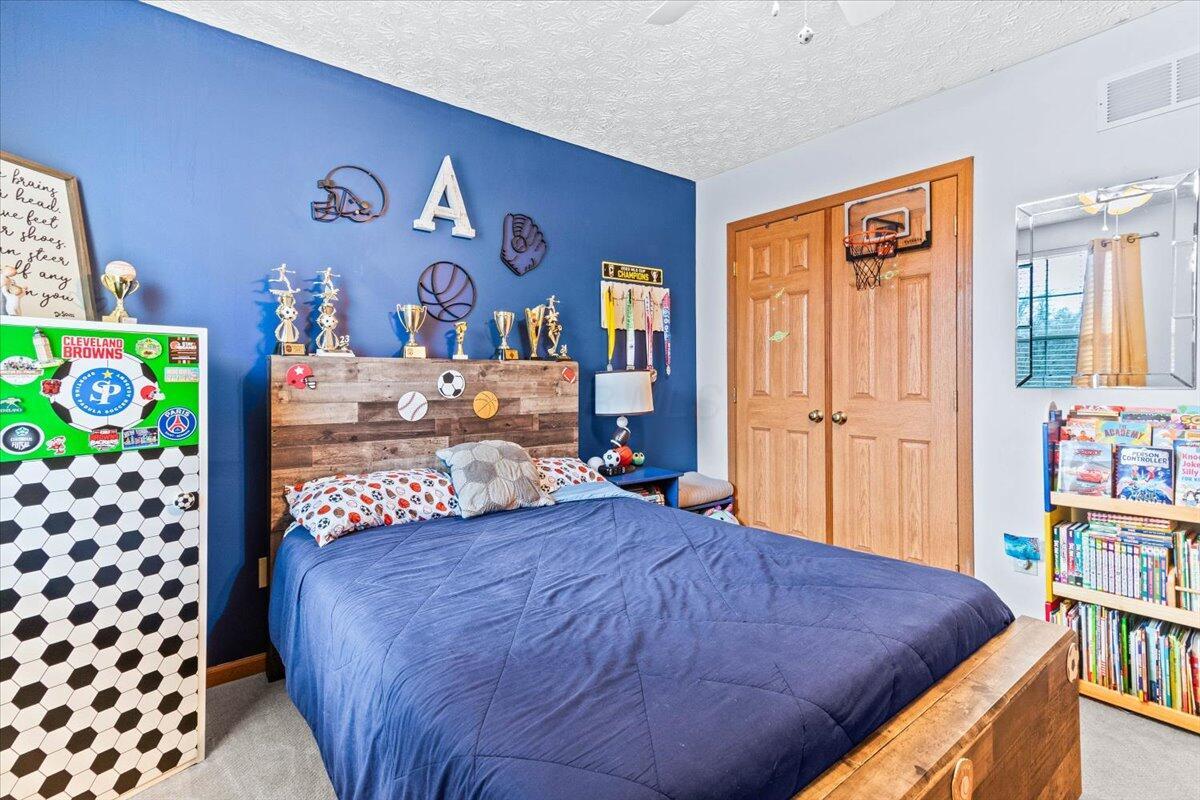 7433 Bunker Ridge Court, Blacklick, Ohio image 22