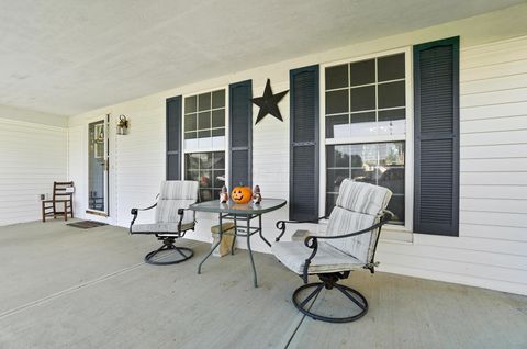 Tiny photo for 1070 Wilshire Court, London, OH 43140 (MLS # 225037315)
